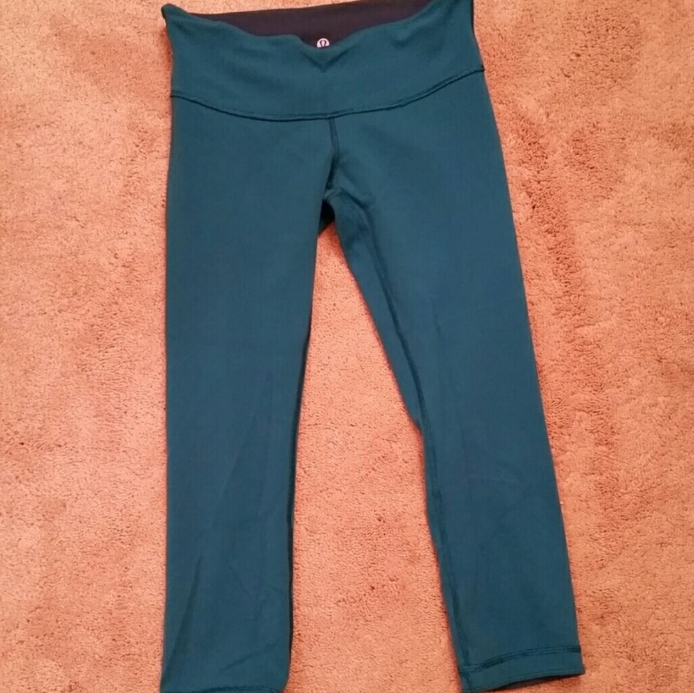 Lululemon wunder under reversible crops 6